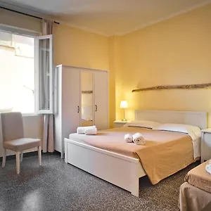 Maison d'hôtes 2 Passi Dal Mare, Finale Ligure